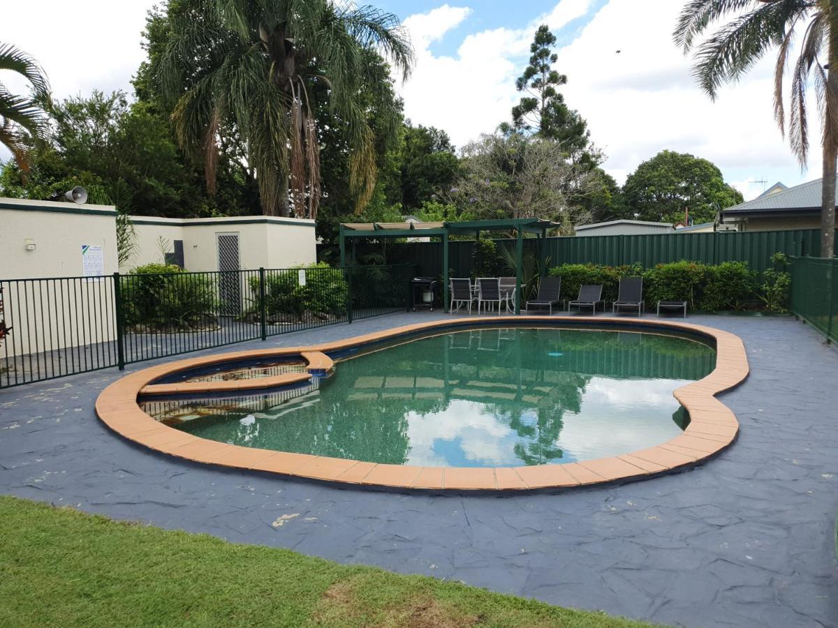 Mcnevins Maryborough Motel Exterior foto