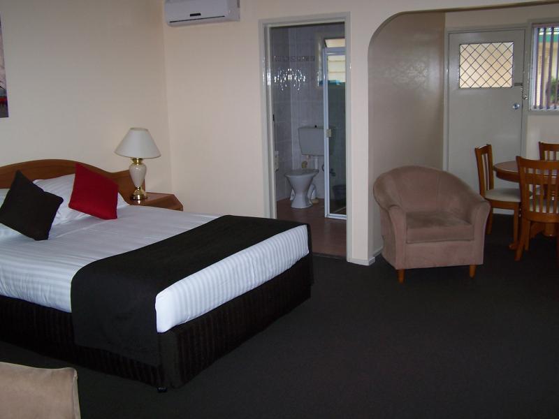 Mcnevins Maryborough Motel Exterior foto
