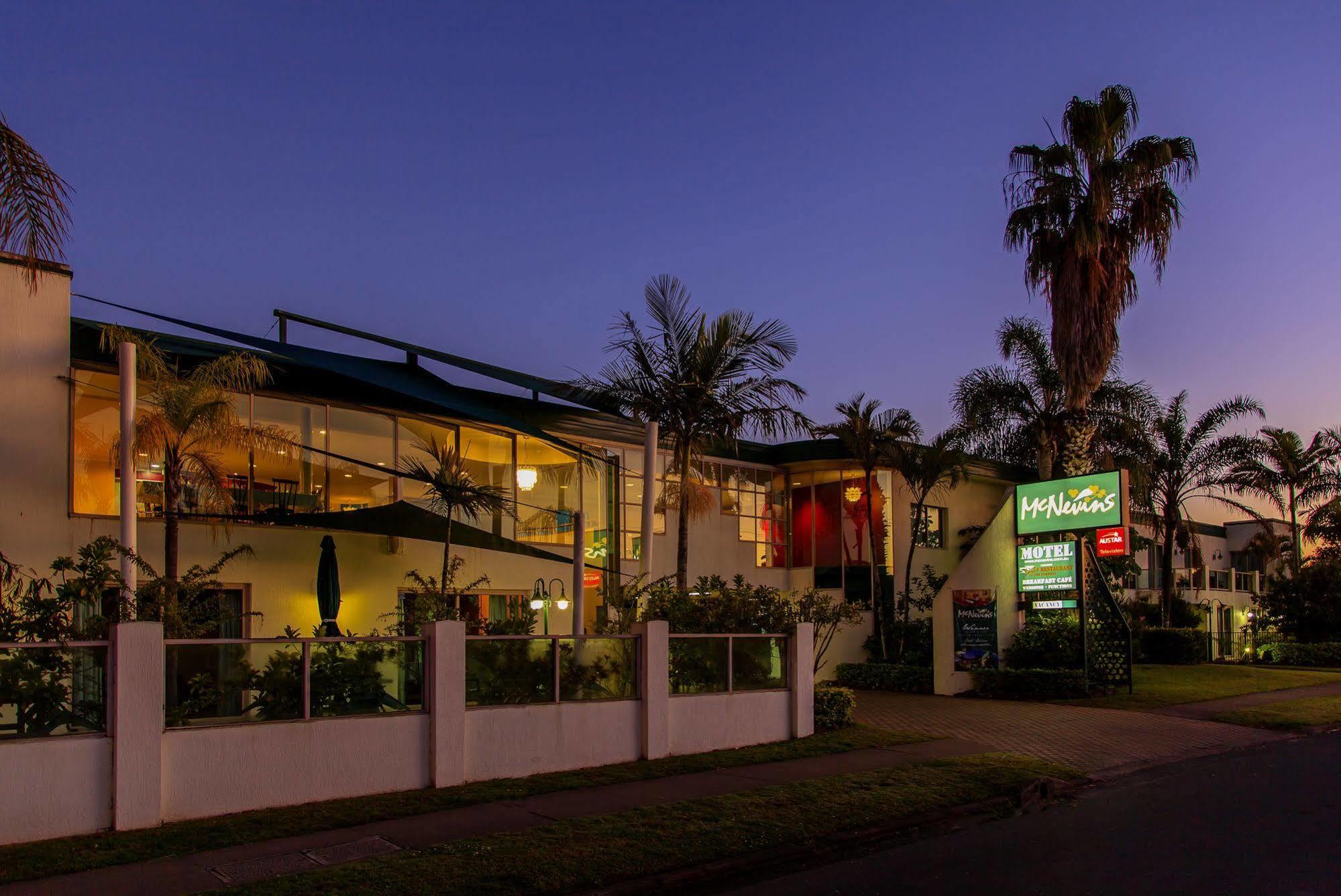 Mcnevins Maryborough Motel Exterior foto